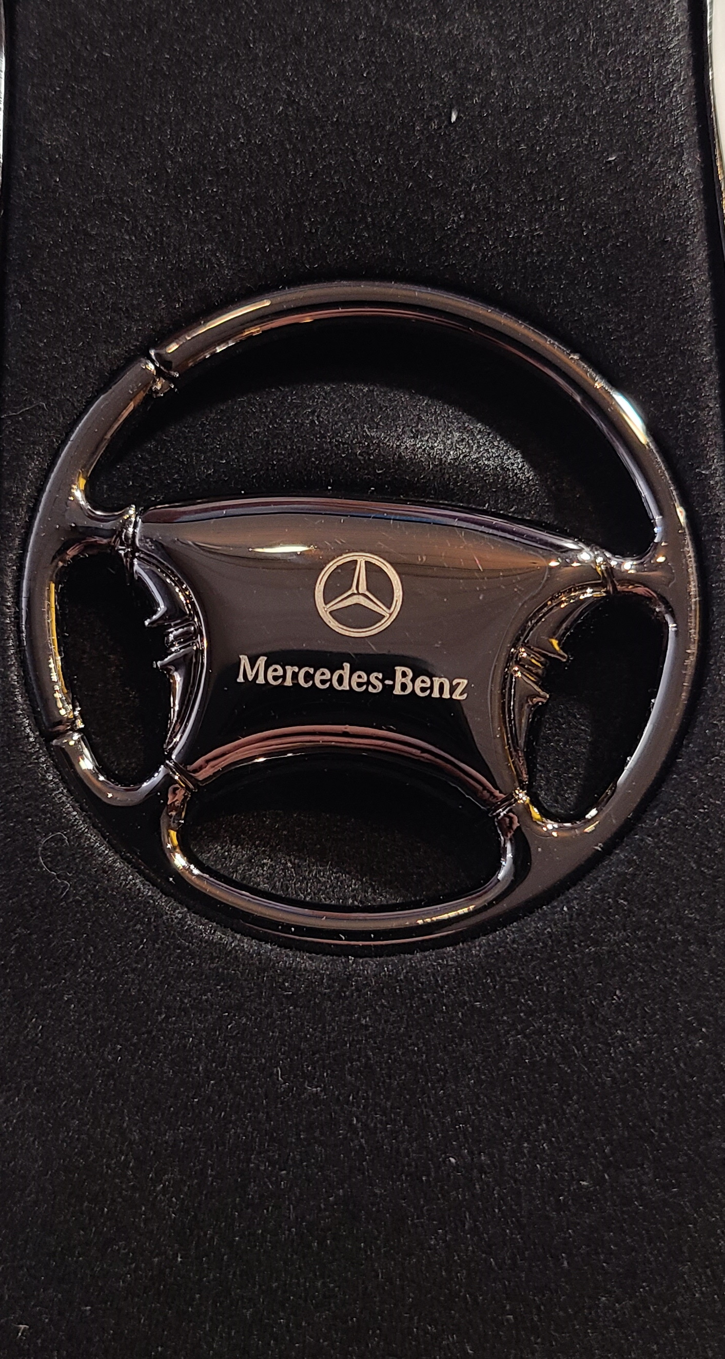 Mercedes Benz Black Steering Wheel Keychain 